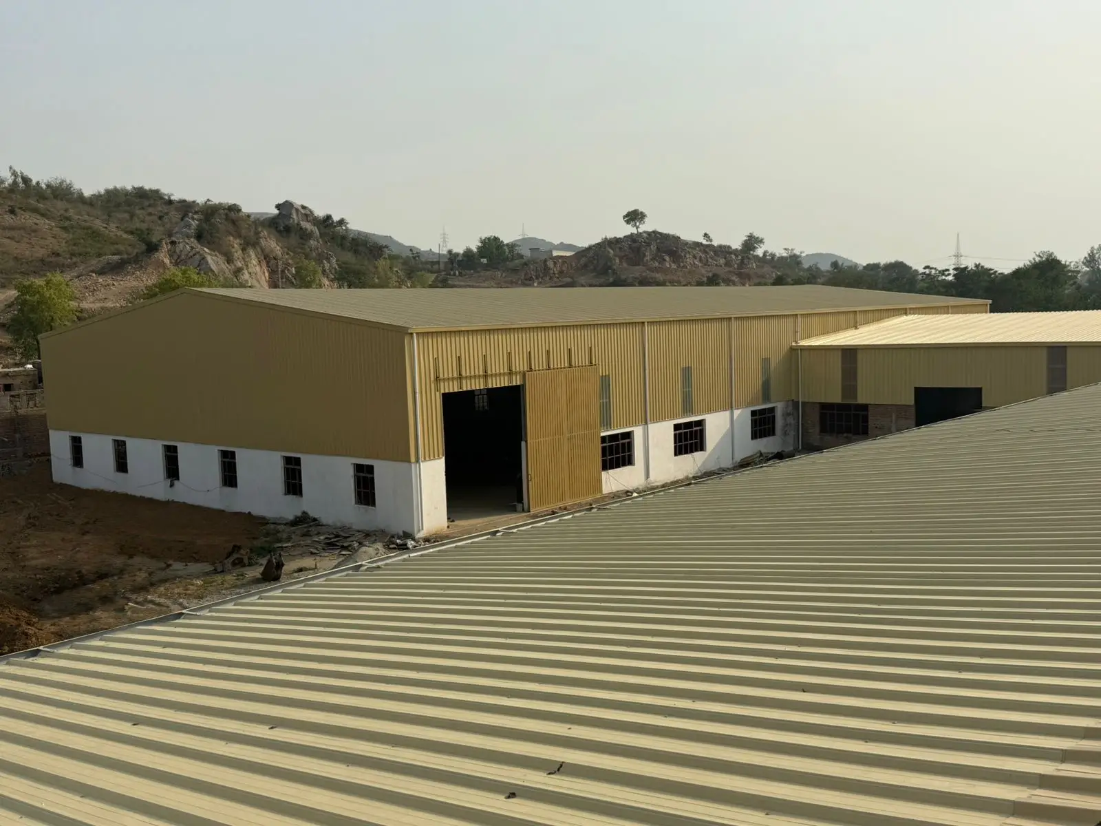 Steel production shed built for Awais Press in Khanpur
